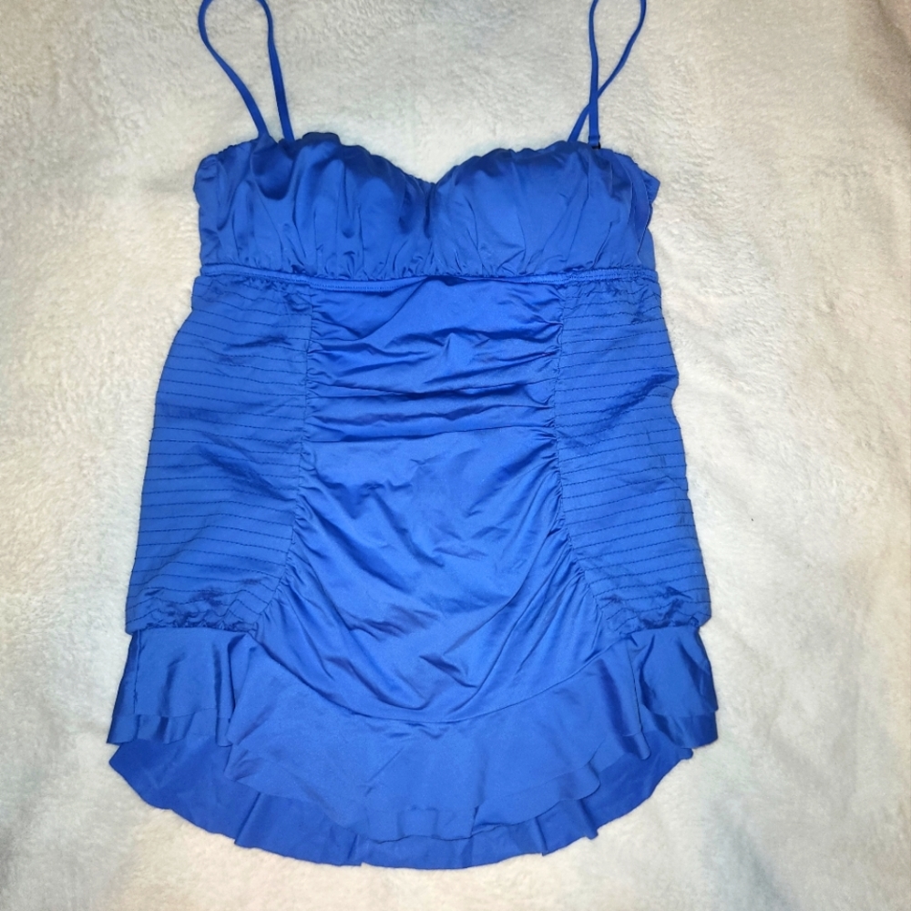 Kenneth Cole Swimsuit Very Flattering